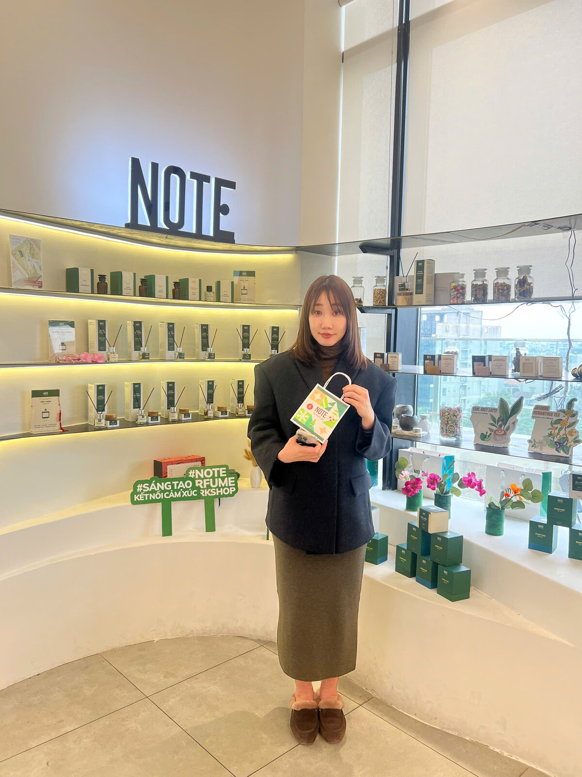 Hanoi for Japanese Travelers — Craftsmanship, Tea, and Cultural Resonance